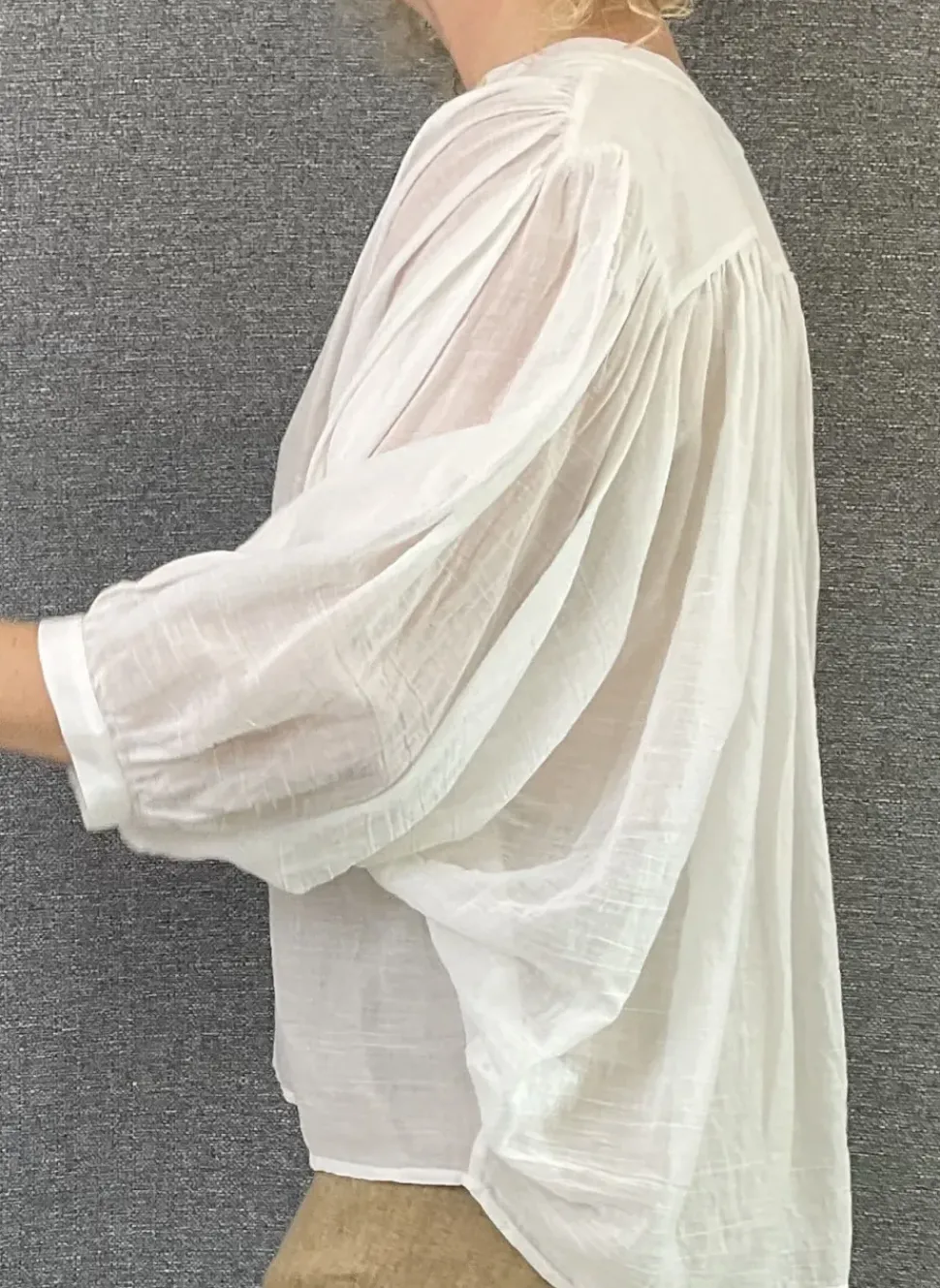 Diega Blouse Celeste white